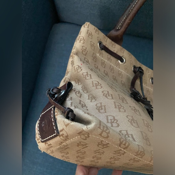 Dooney Bourke Small Tan & Brown Leather Tassel Shoulder Double Round Straps bag - Picture 8 of 16